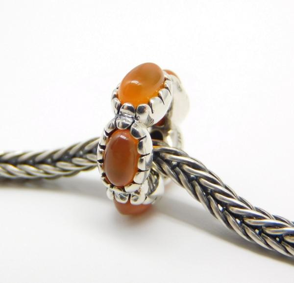Five Petals Spacer Carnelian - The Palace of Amber